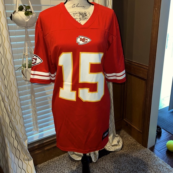 Team Apparel Other - New KC Chiefs NFL Patrick Mahomes  Jersey. #15.